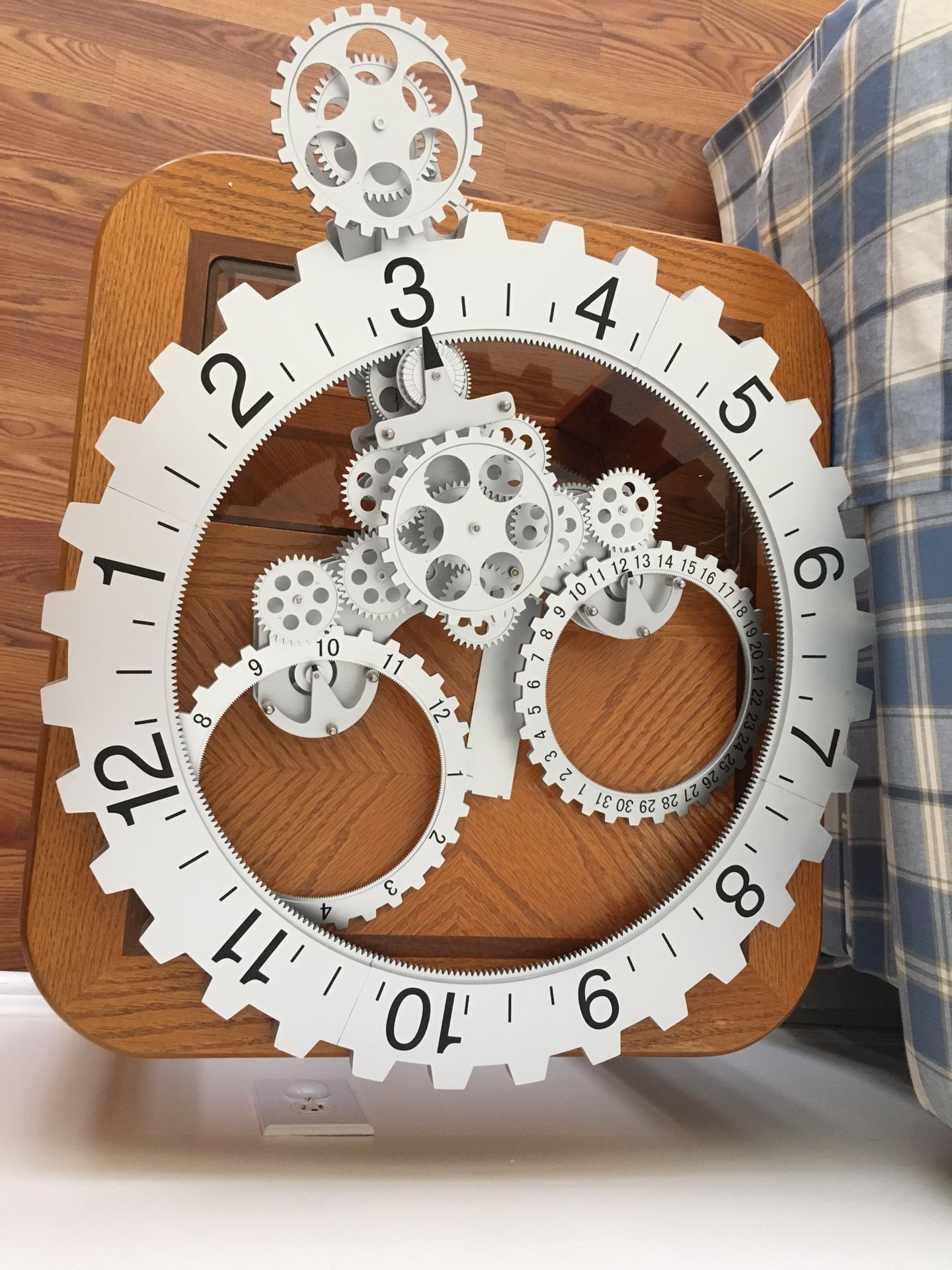 Engineering clock