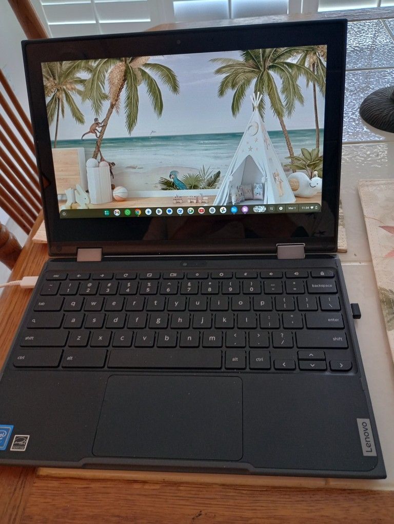Lenovo Chromebook Laptop / Tablet