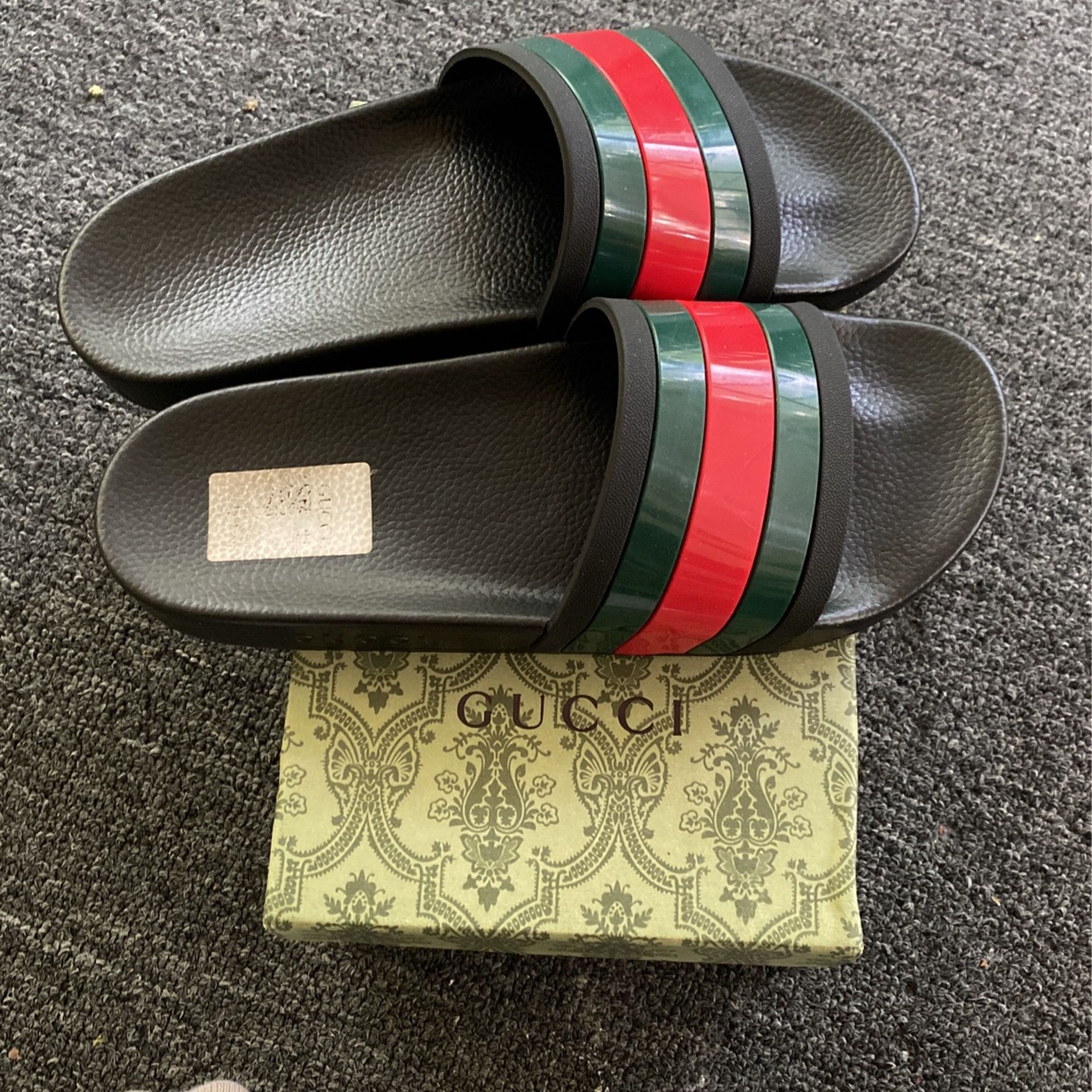 Men gucci slides