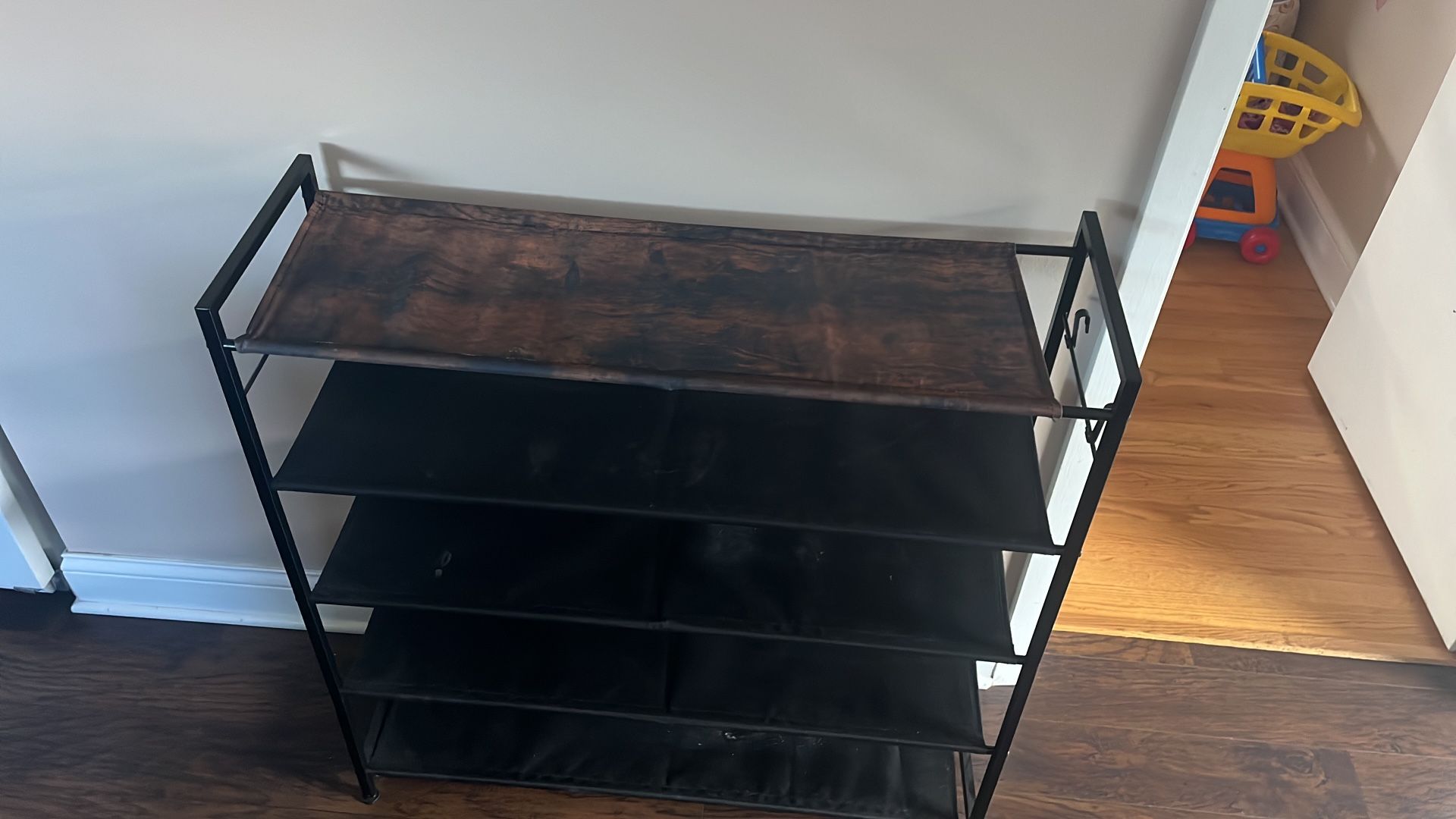 Shoe rack
