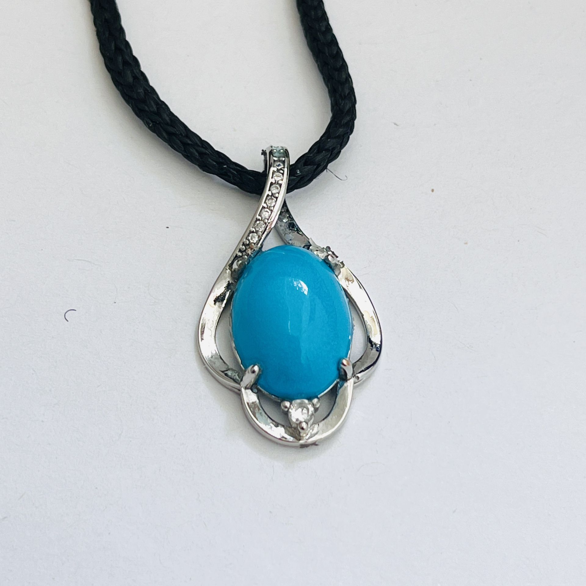 Natural Gemstone High Grade Turquoise Pendant Necklace 