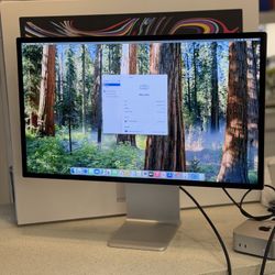 Apple Studio Display XDR 27” Nano-Texture Adjustable Height and Title Stand 