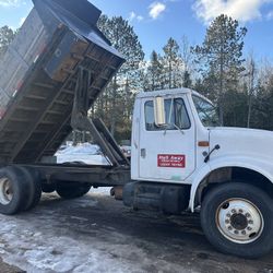 2000 International Dump Truck 