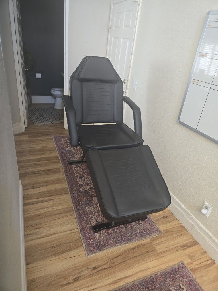 Spa Chair / Massage Table