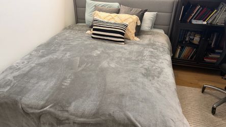 Like New Queen Bed and Mattress