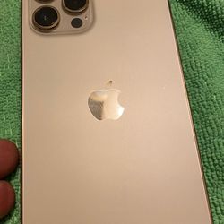 iPhone 12 PRO MAX MINT CONDITION !