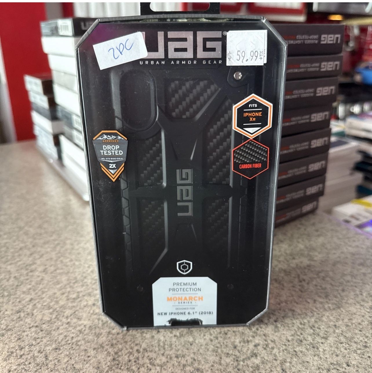 UAG Monarch iPhone 6.1” (2018) Case Carbon Fiber Monarch Black Carbon