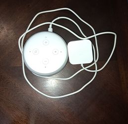 White Amazon Echo Dot
