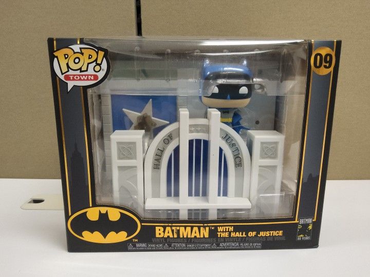 Funko Pop Batman With The Hall Of Justice