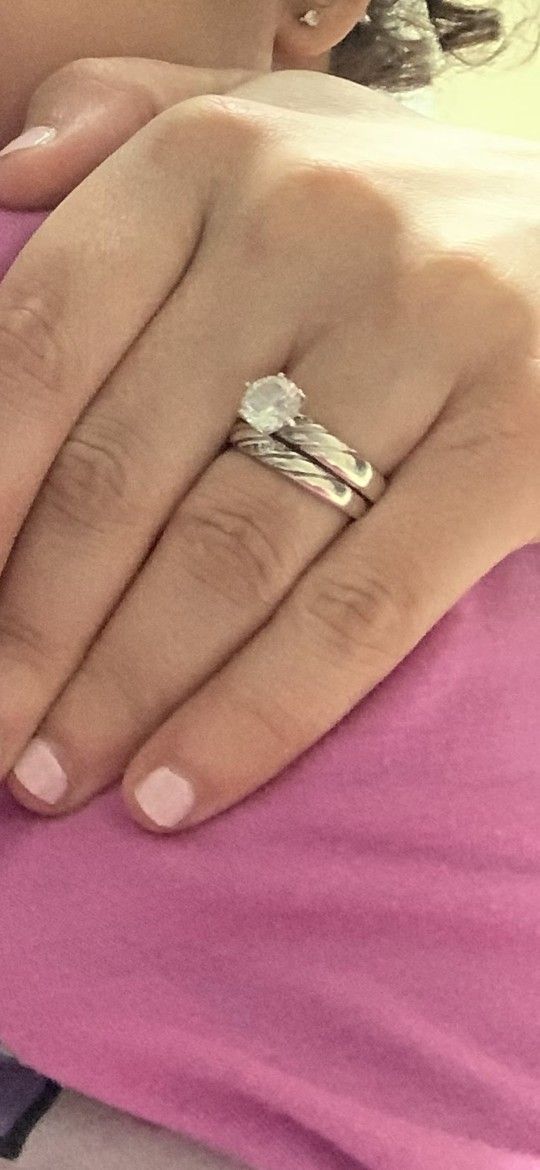Size 7. Engagement And Band