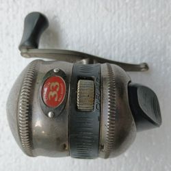 Zebco Titanium 33, Spincast Fishing Reel, 33TI - A7