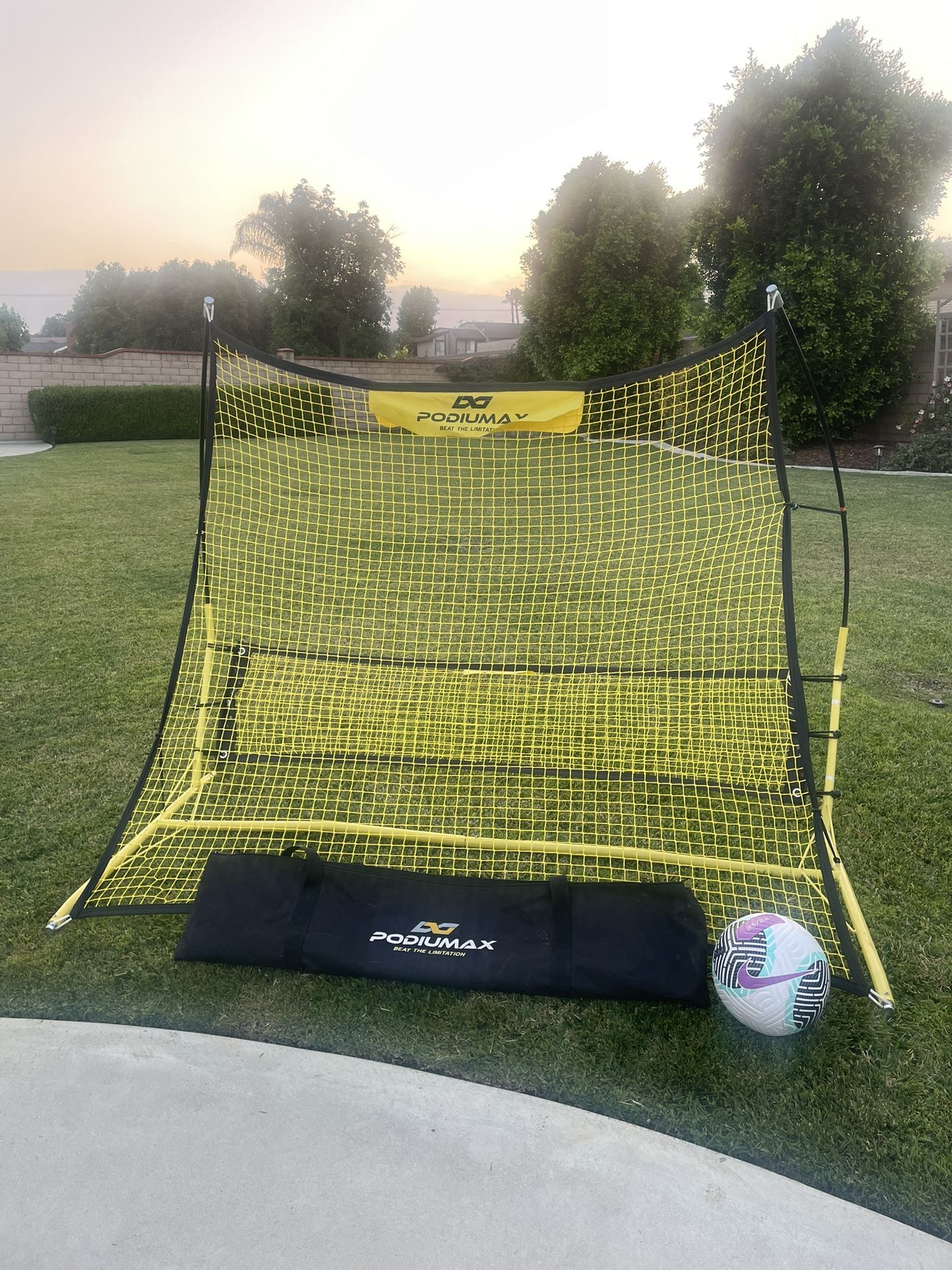 Soccer Rebounder (Podiumax)