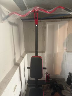 Work out pulling machine