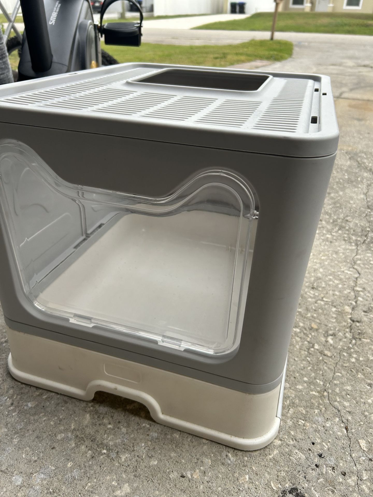 Cat Litter Box With Lid And Pull Out Tray