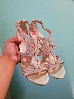 Gold Report Diamond High Heel shoes..size 7 womens...like new!