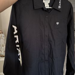 Women’s Ariat Button shirt 