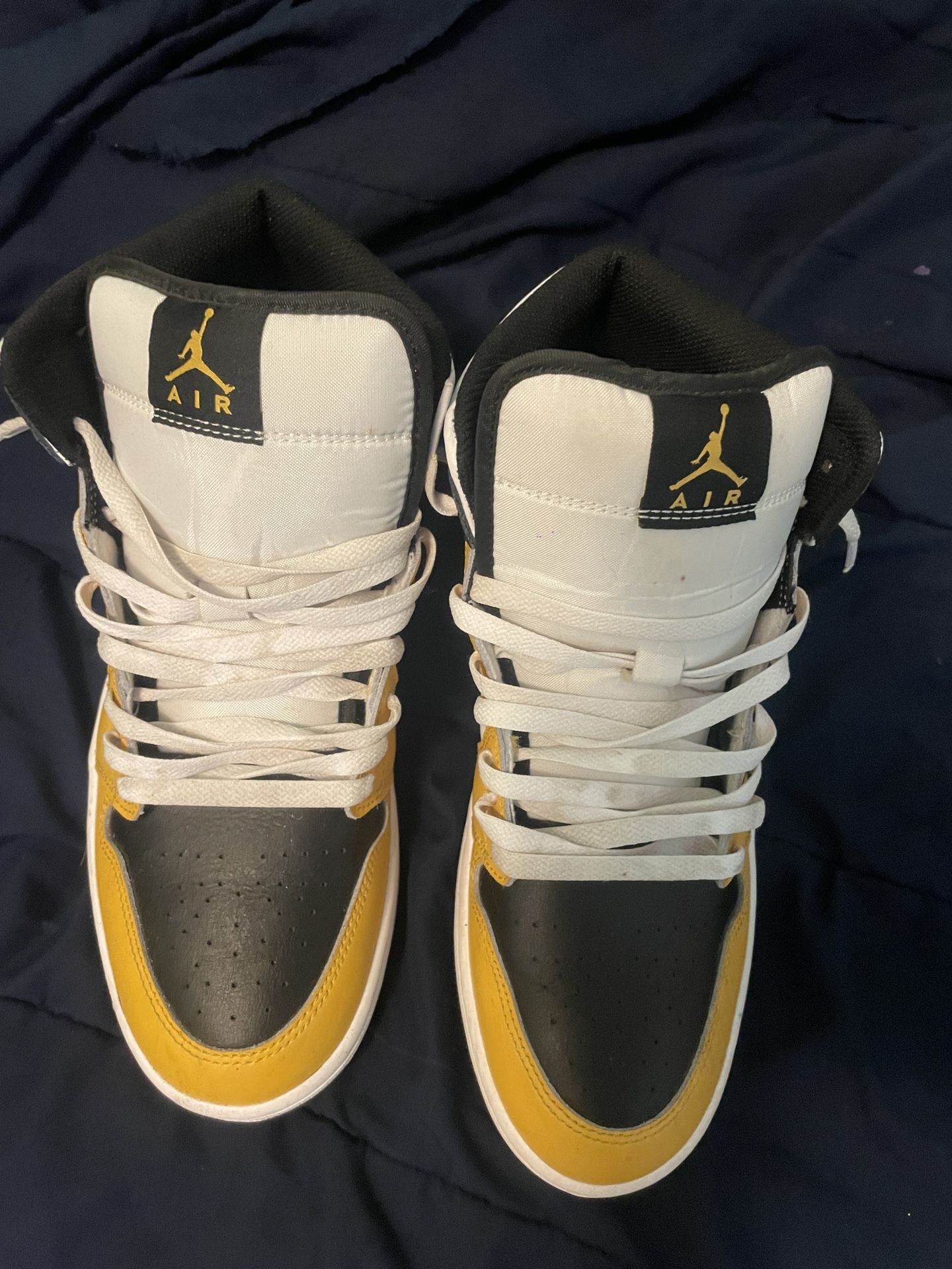 Men’s 10.5 Air Jordan 1 Yellow Ochre/black-white
