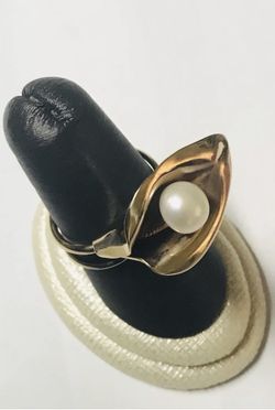 Vintage Handmade 14K YG, Lily Flower Ring with 7.4mm pearl Adjustable Ring, Size 7