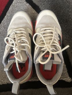 Vans ultra range size 5 youth good condition