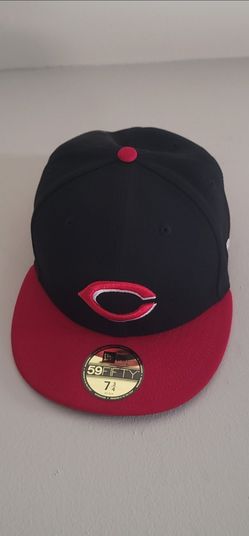 Red Cinncinatti 59 Fifty NEW ERA authentic official on-field CAP (size 7 3/4)
