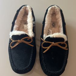 UGG Slippers /Shoes