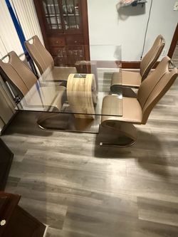 Luxury Dining set 5 pieces