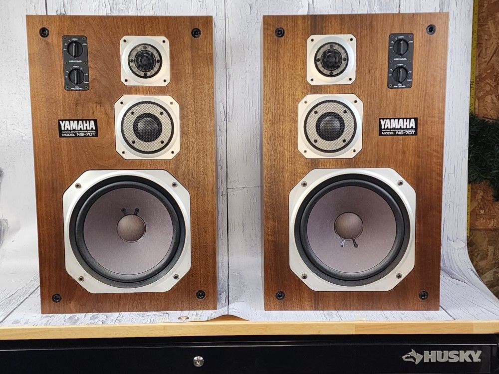 Vintage Yamaha NS-70T Stereo Loud Speakers