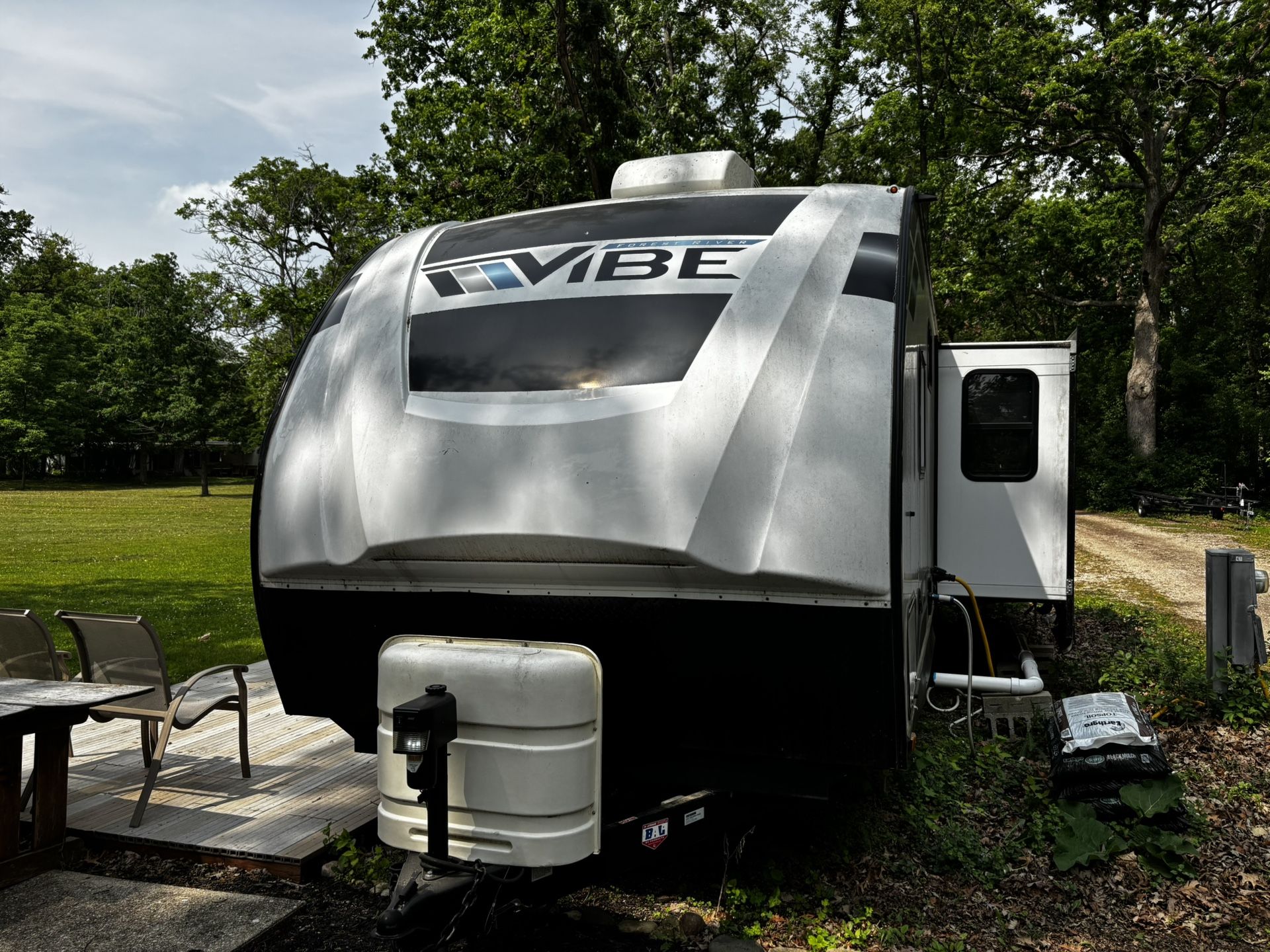 RV Travel Trailer Forest River VIBE 32MS