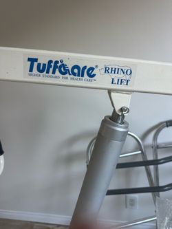 Tuffcare Rhino Patient Lift / Hoyer Lift with Sling – Excellent Condition