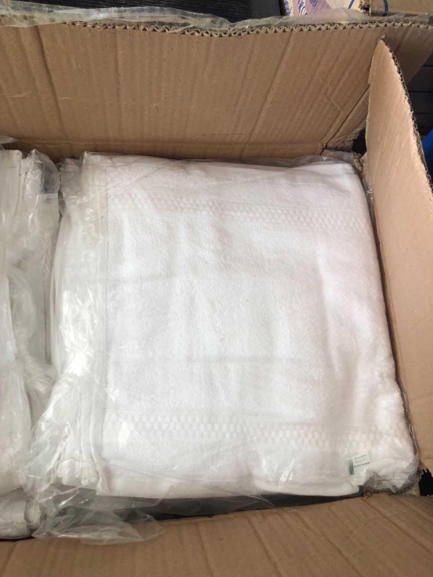 22 dozen washcloths