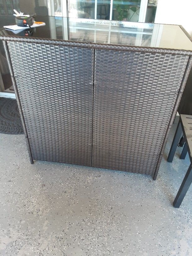 Bar Or Table 