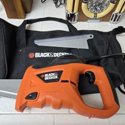 BLACK & DECKER ELECTRIC SAW