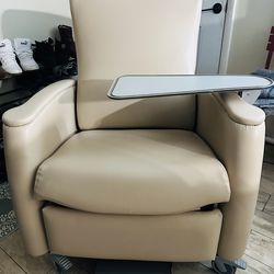 RECLINERS