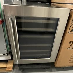 🍷 Thermador Built-In Wine Cooler – Brand New 🍷