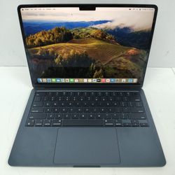 2022 Apple MacBook Air 13.6" M2 8C GPU 3.5GHz 8GB RAM 512GB SSD A2681
