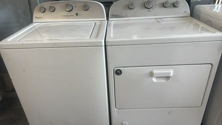 Whirpool Set Of Washer And Dryer