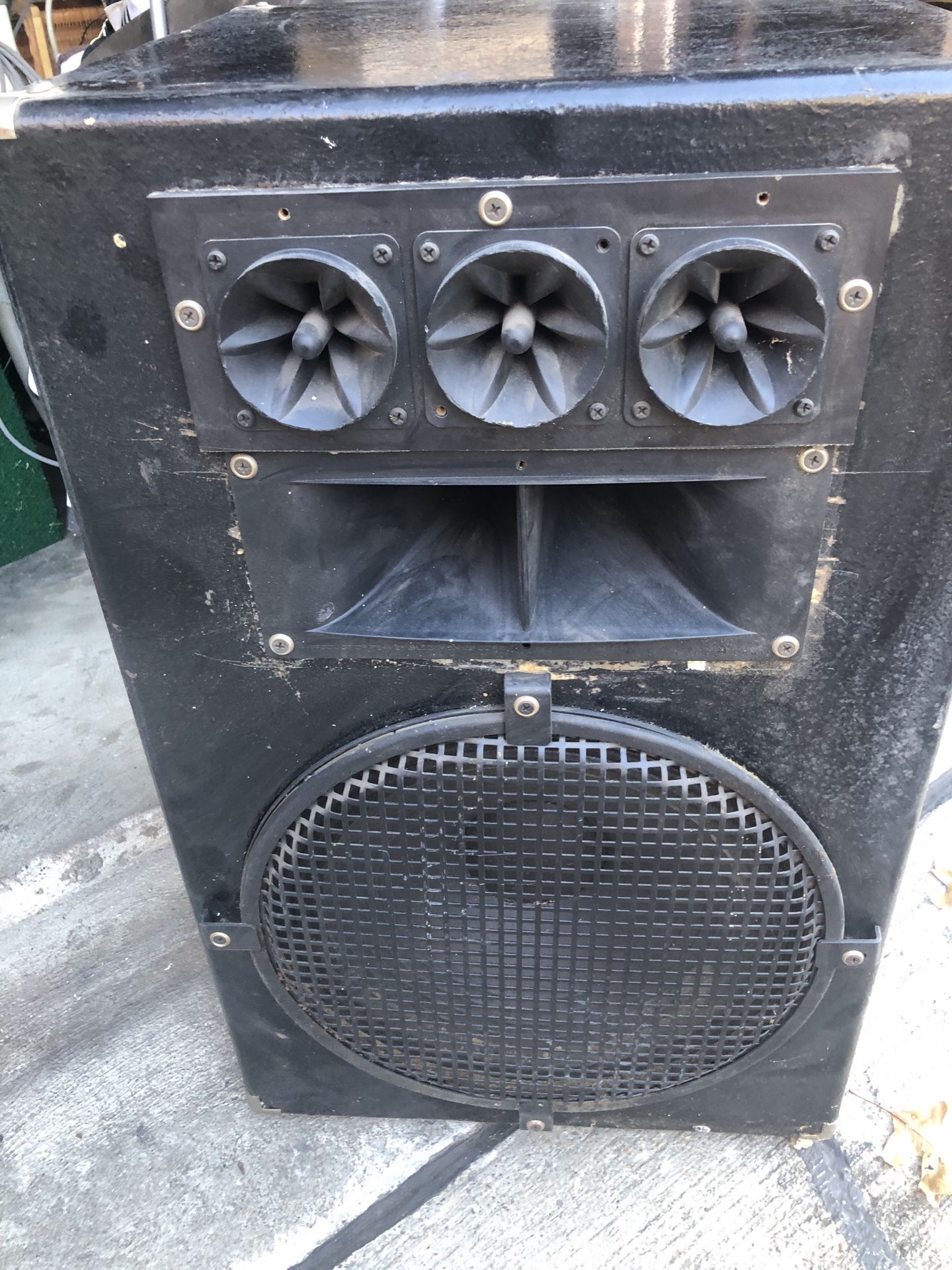 Pair Of Pyle Heavy Duty Speakers 15”