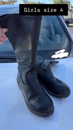 Girls black Boots