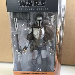 Star Wars Mandalorian Beskar Black Series 6” Figure