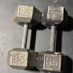 PAIR OF 35s HEX DUMBBELLS 