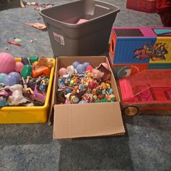 Bunch Of Toys 😆 LOL Dolls, LPS, Pokemon And More