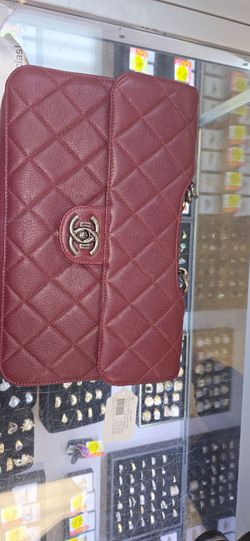 Chanel Classic Flap Bag Burgundy Comes with the Strap