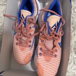 Basketball shoes size 10