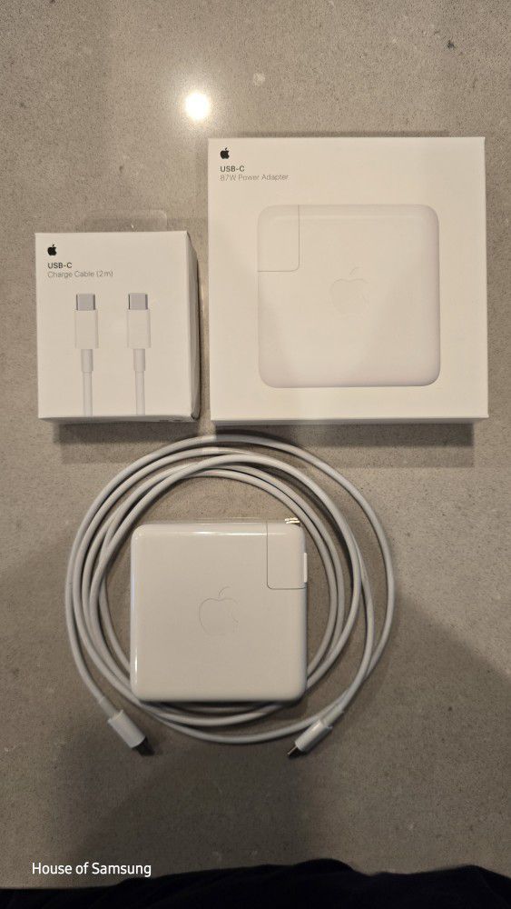 Original Apple 87W Charger USB-C and cable in great shape
