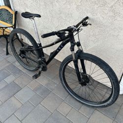 Specialized mountain bike 27.5 inch tires 