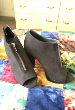 Material girls black platform boots new size 9.5