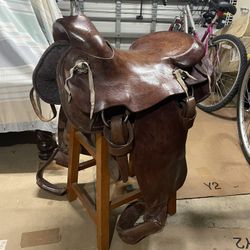Hand Made Leather Saddle 