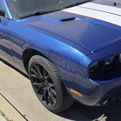 Dodge Challenger (50th Anniversary Edition)
