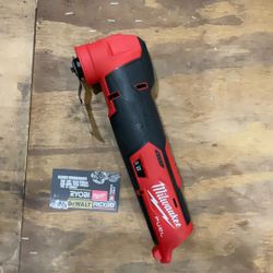 Milwaukee M12 FUEL 12V Lithium-Ion Cordless Oscillating Multi-Tool (Tool-Only)