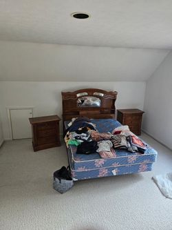 Mini Estate Sale - Britania Estates - Queen size set